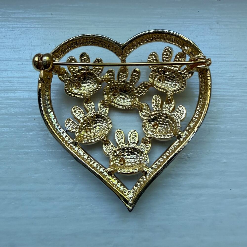 Gold Tone Heart Paw Print Brooch Purple Rhinestone Dog Cat Lover Pin Gift - Picture 2 of 3